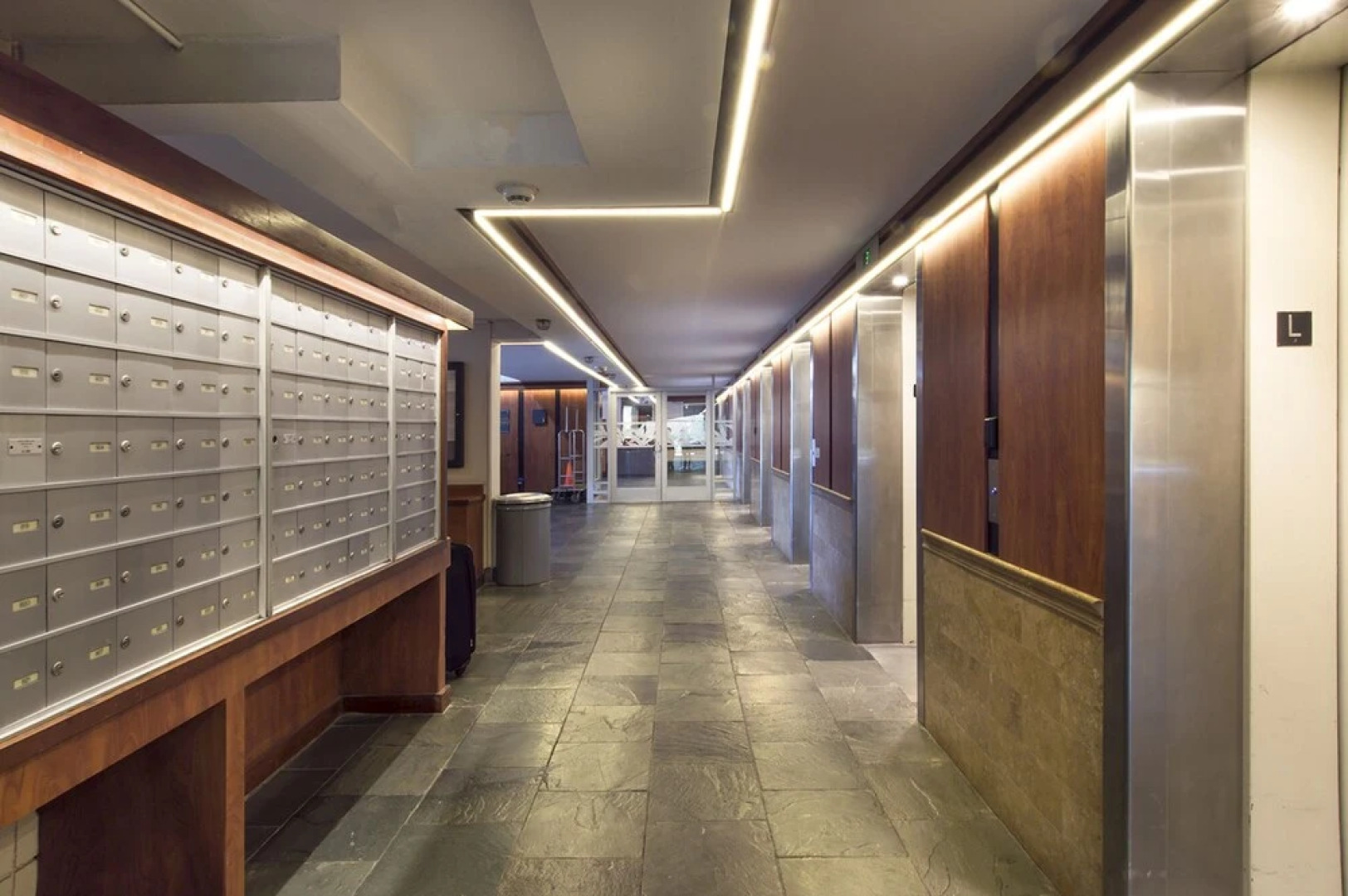 Island Colony 807 - Studio condo by RedAwning