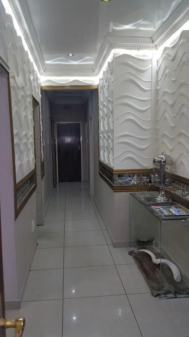 Umqhele Bed  Breakfast