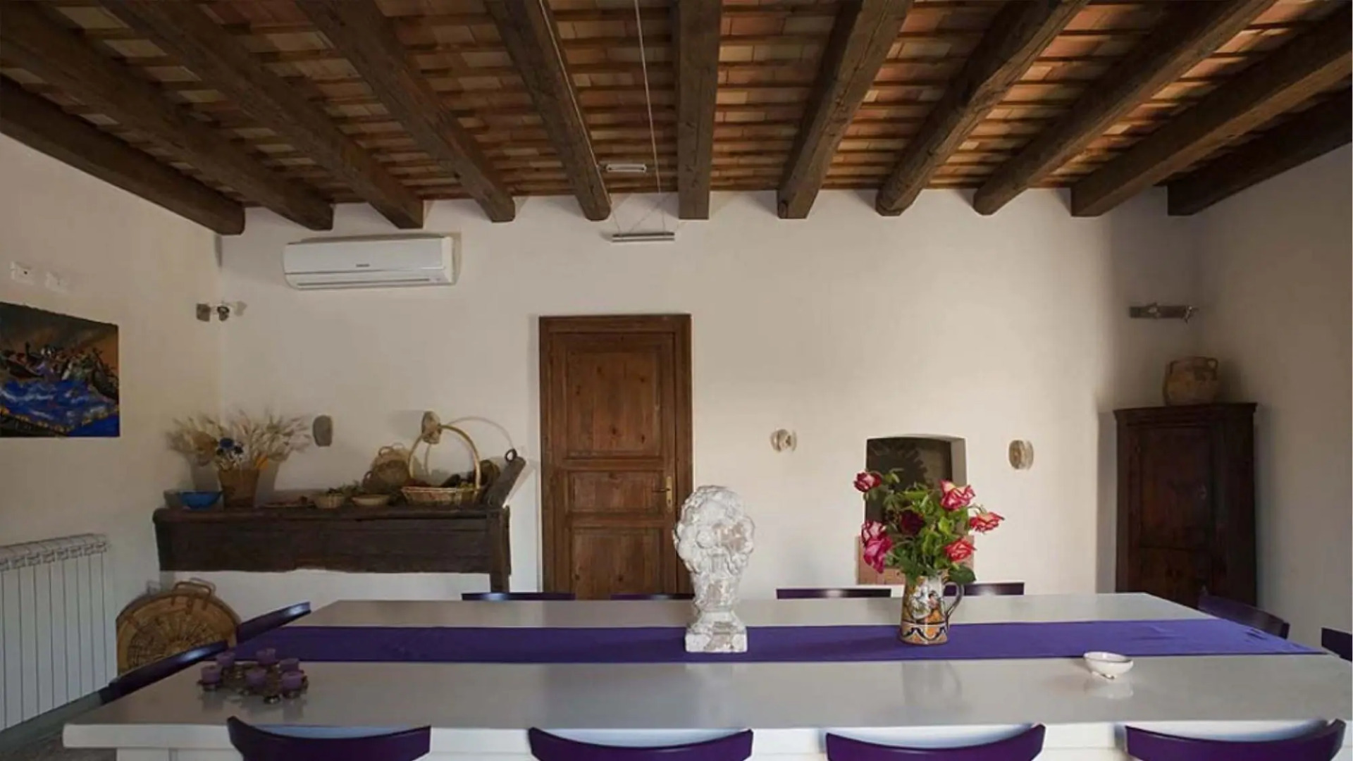 Independent villa up to 16 guests-VILLA DELLO ZINGARO