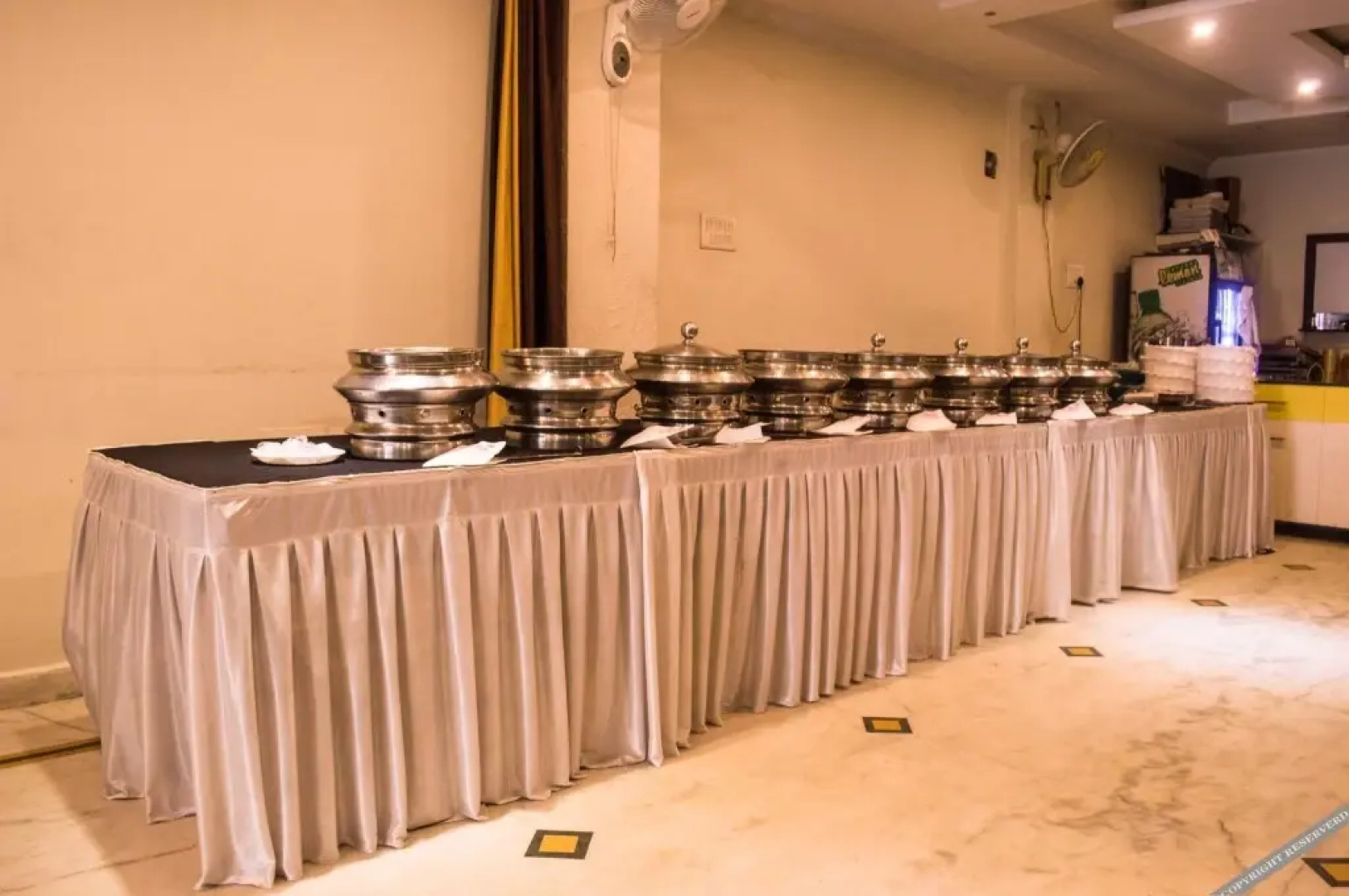 OYO 24646 Hotel Gaurav Palace