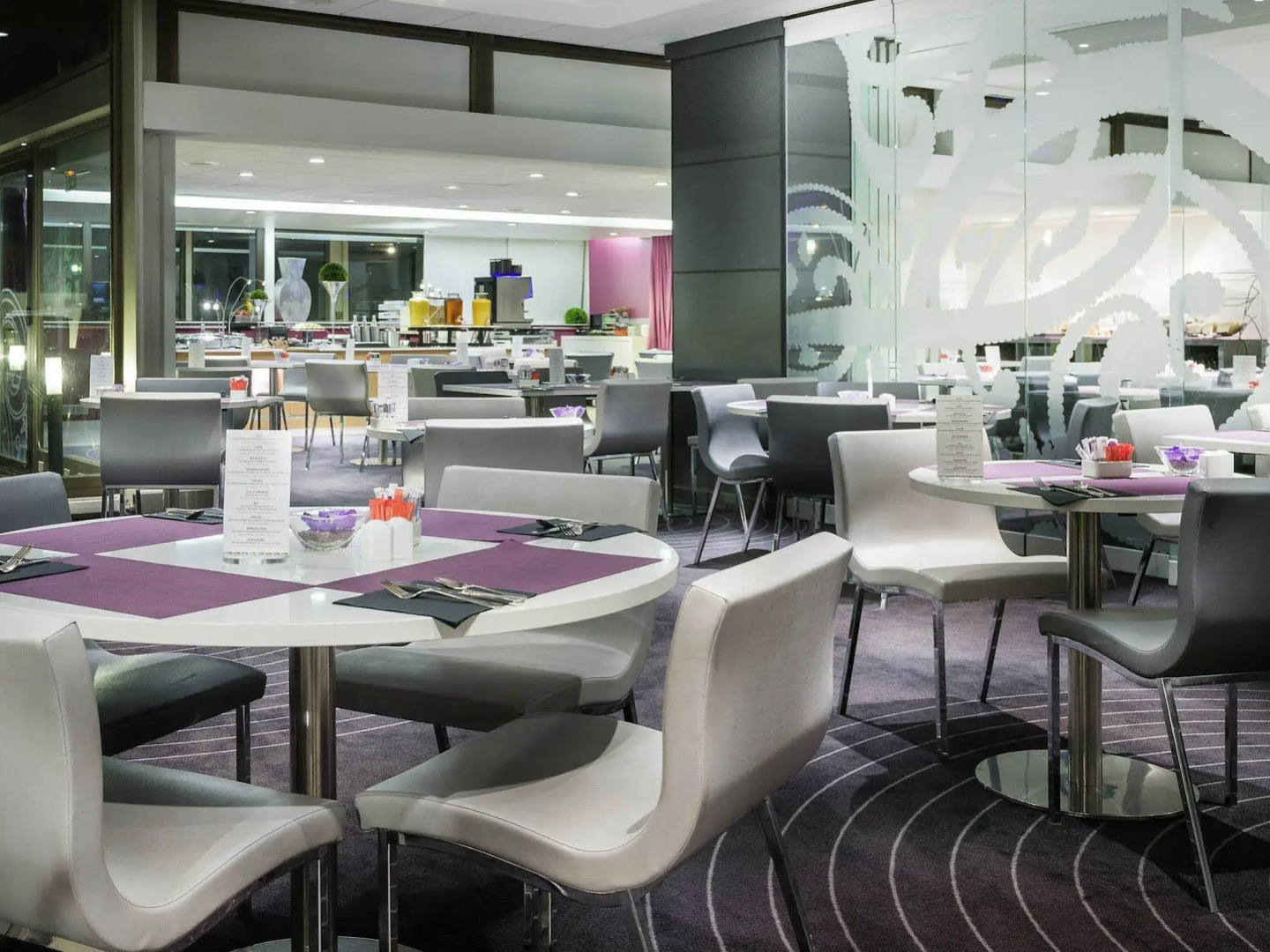 Отель Mercure Paris Centre Tour Eiffel 