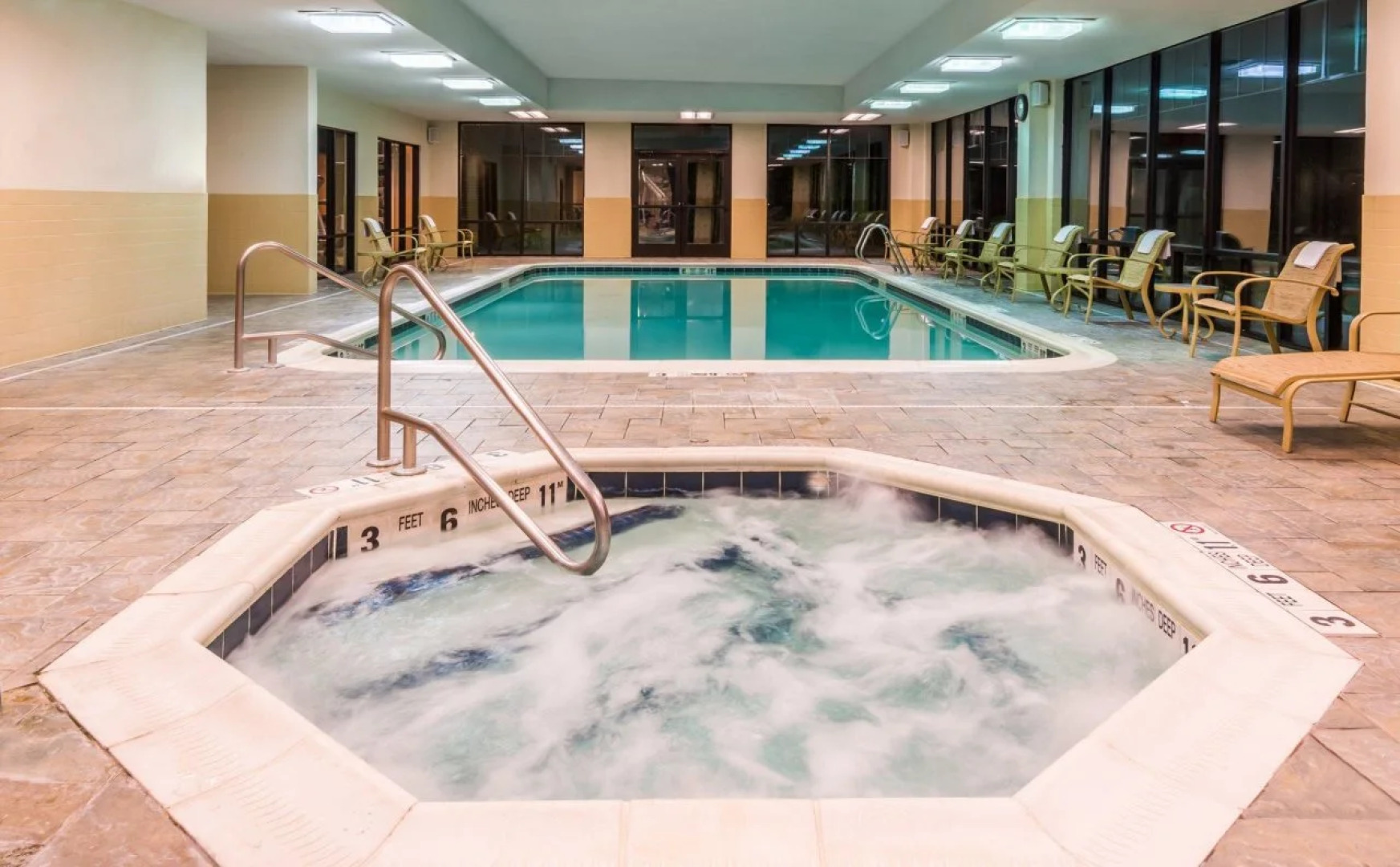 Holiday Inn Express & Suites Rochester Webster by IHG