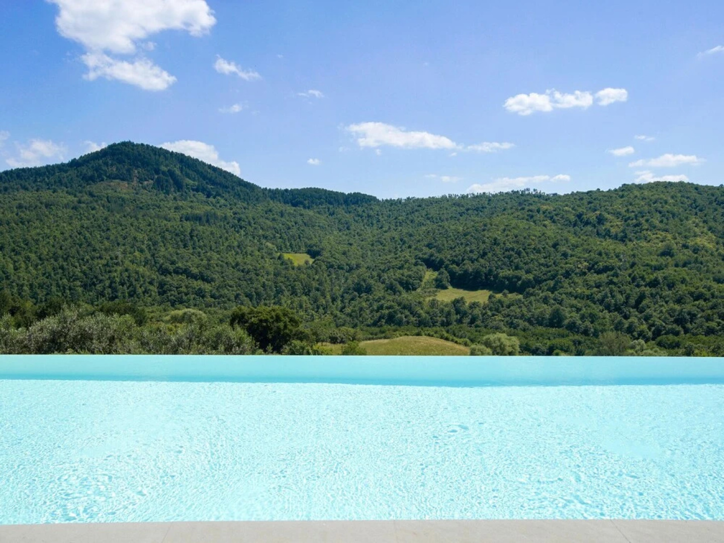 Spacious Holiday Home with Swimming Pool in Anghiari