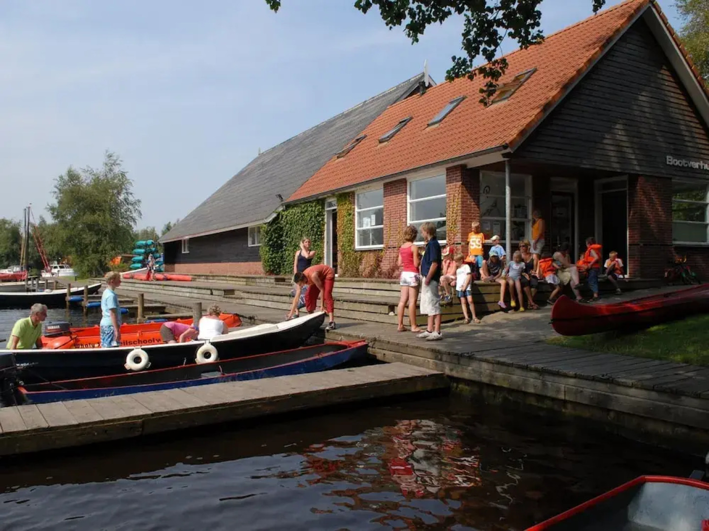 Canal-side Bungalow Stay