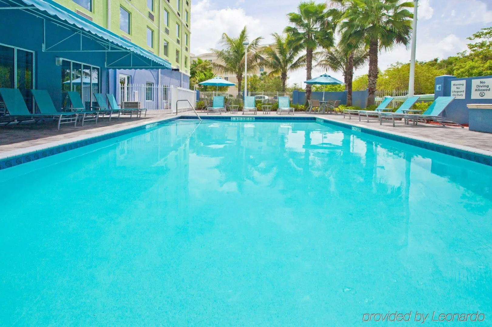 Holiday Inn Express Hotel & Suites Ft Lauderdale Airport/Cru by IHG