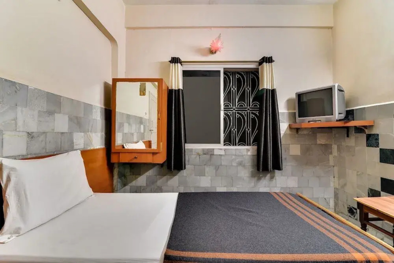 Hotel Ganesh by OYO Rooms