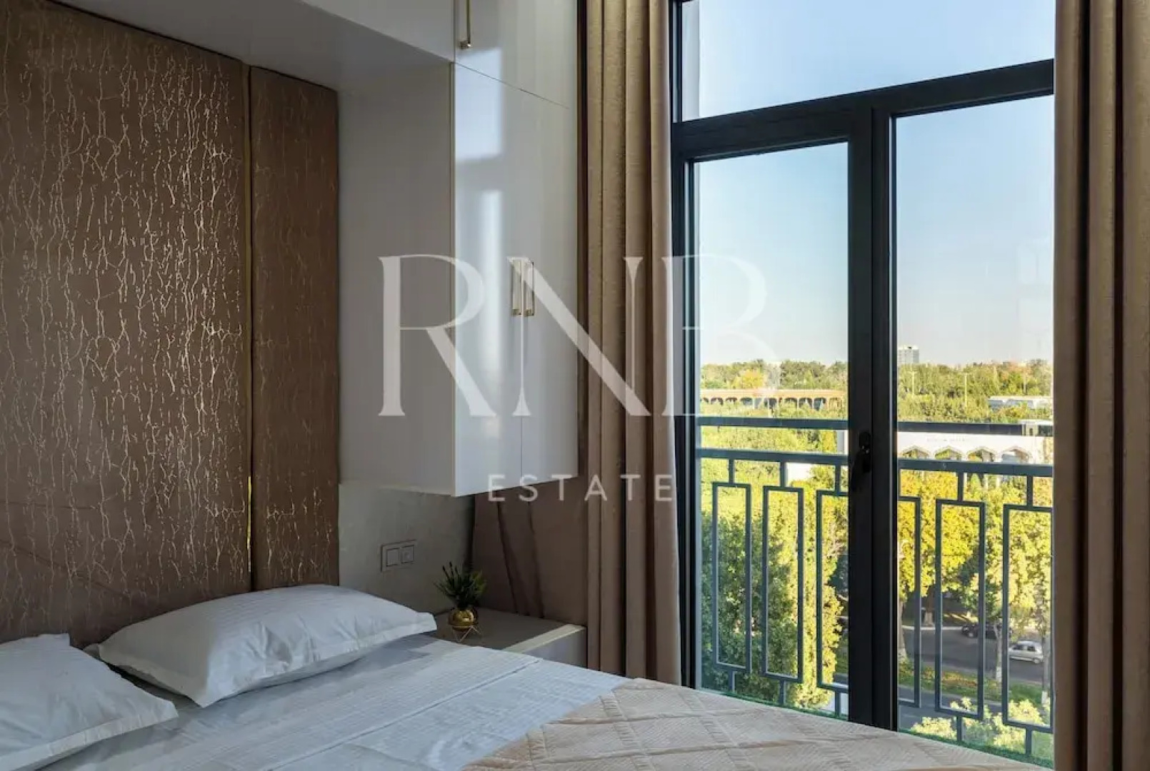 Kamolon 113 by RNB estate