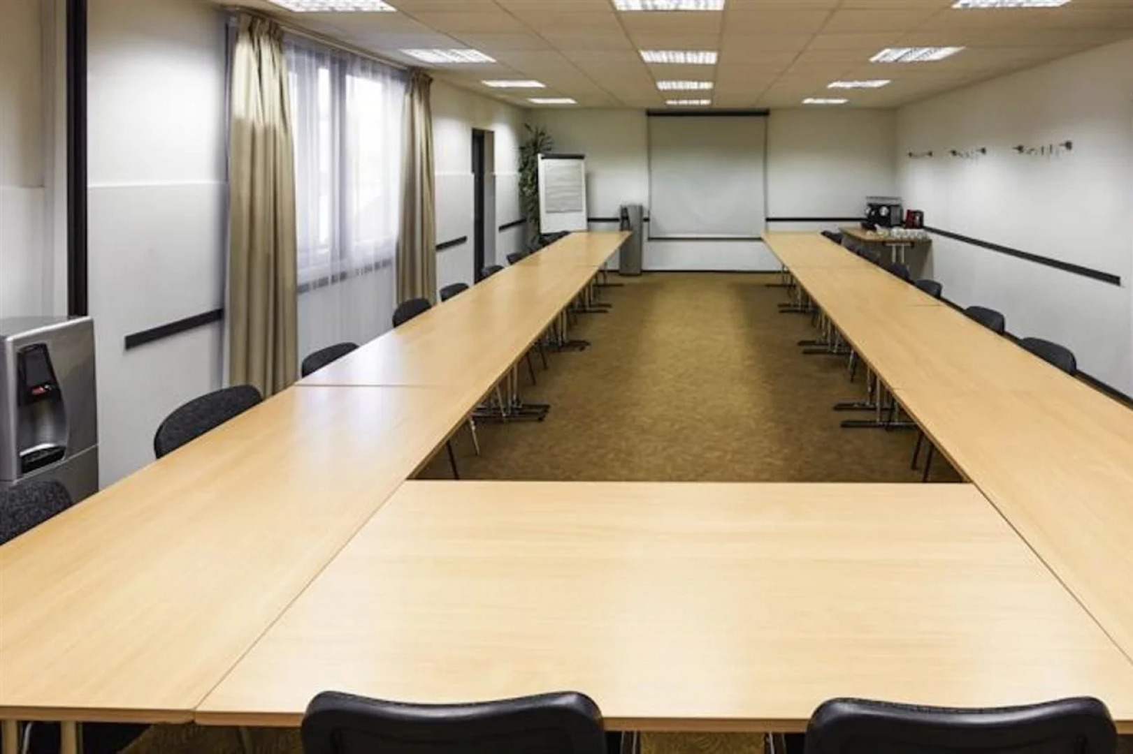 ibis London Luton Airport