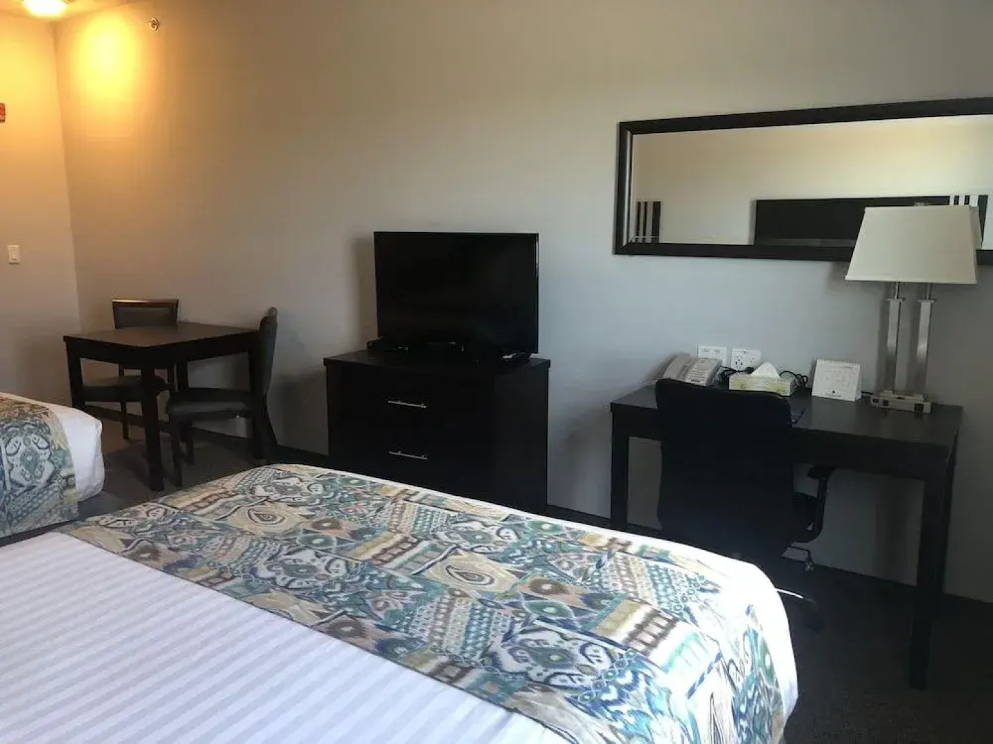 R & R Lakeview in Hardisty