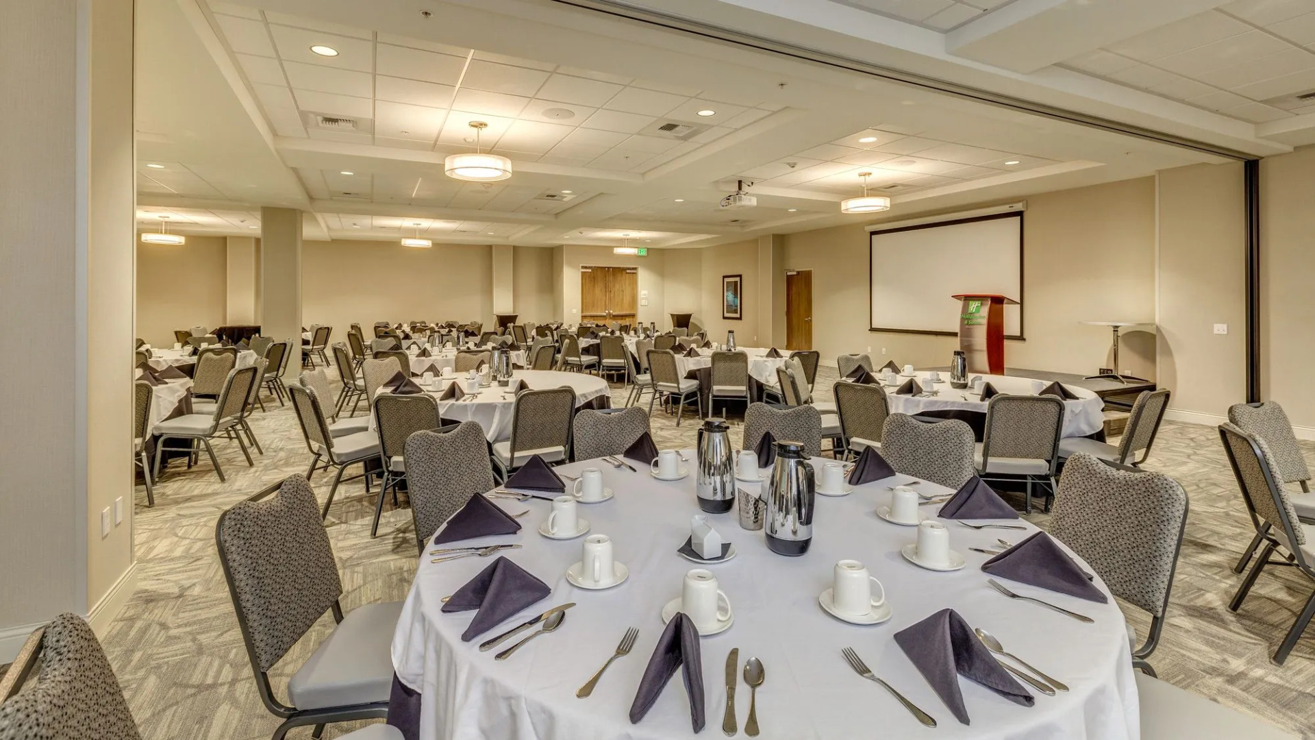 Holiday Inn & Suites Bellingham by IHG