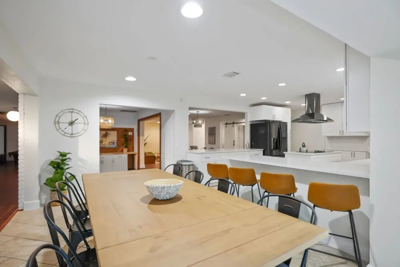 Golden Retreat: Expansive 6BR Home w Heated Pool ~