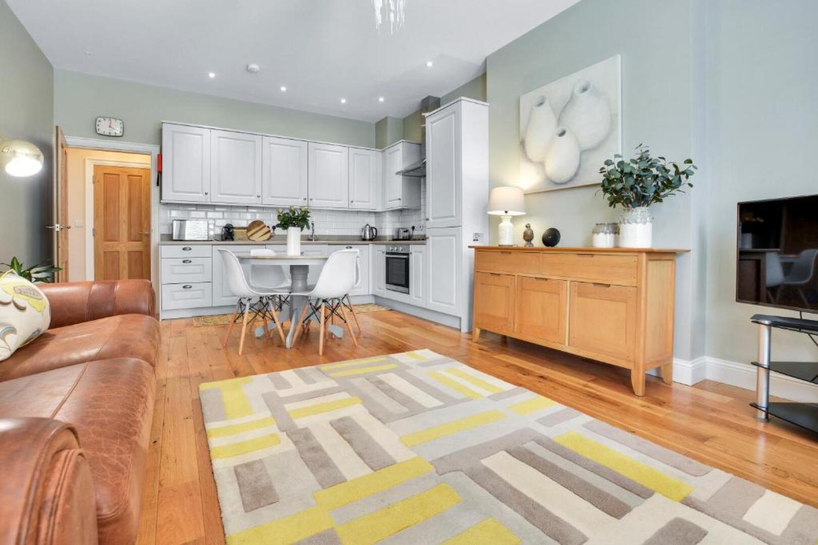 Quay House, North Coast 6 Bedroom Holiday Home