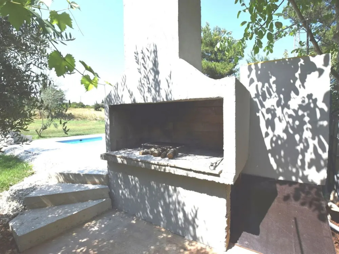 Modern Pool Apartment in Banjole