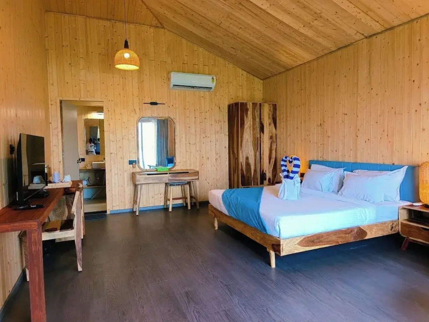 Praveg Beach Resort Nagoa Beach Diu