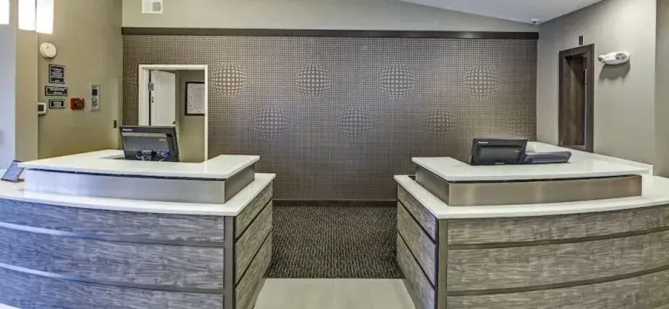 Residence Inn by Marriott Akron South / Green