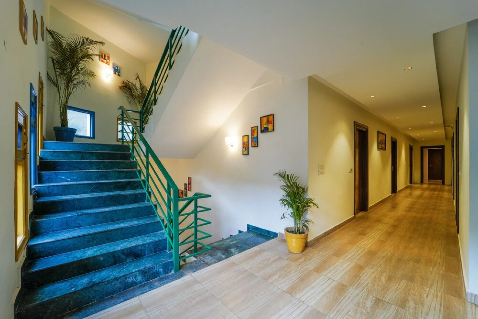 Montrose 11 Boutique