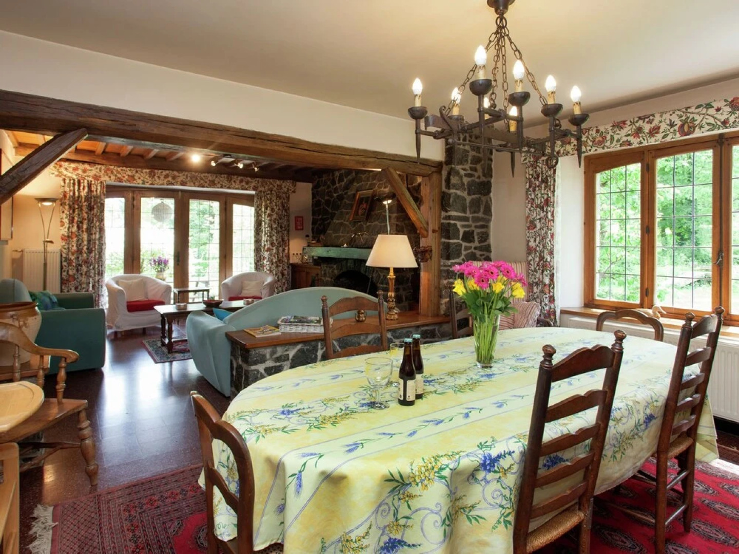 Beautiful Holiday Home With Garden in Belvaux