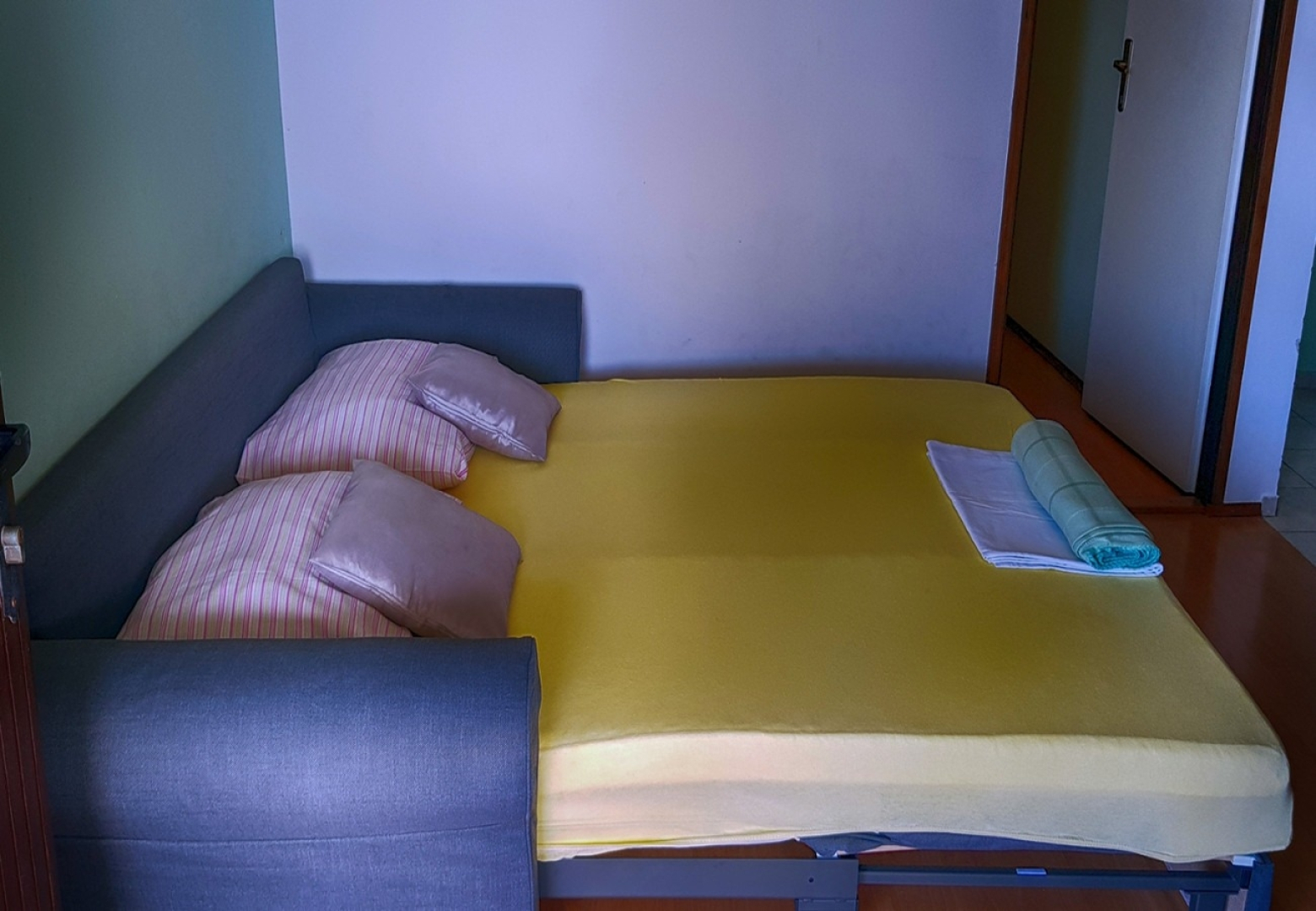 Holiday house Mare - 50 m from beach: Mandre, Island Pag