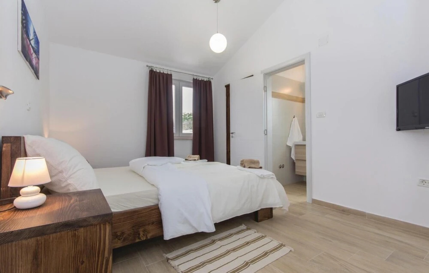 Beautiful Home in Marcana With Wifi and 4 Bedrooms