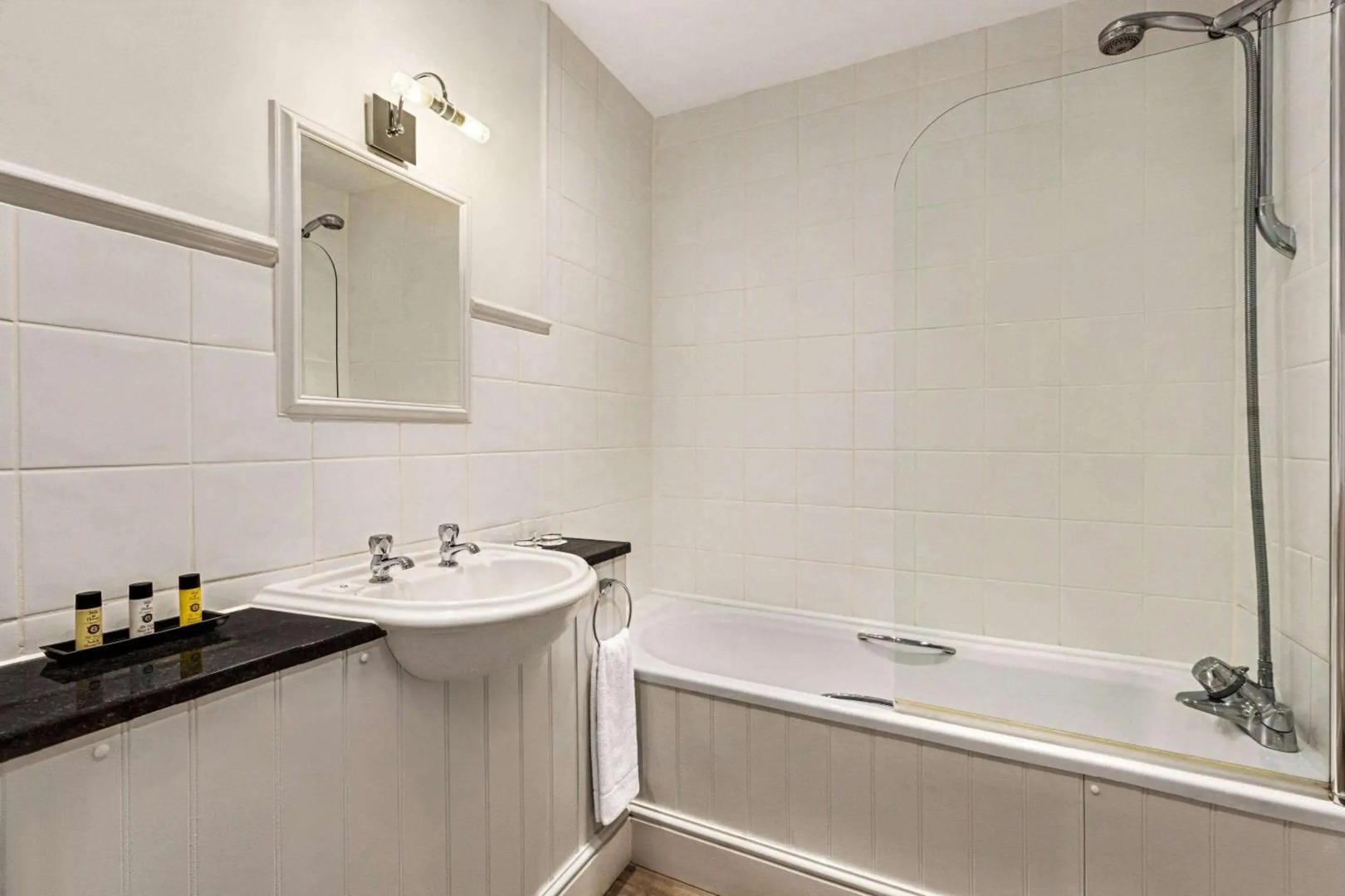 Trenython Manor Hotel & Spa