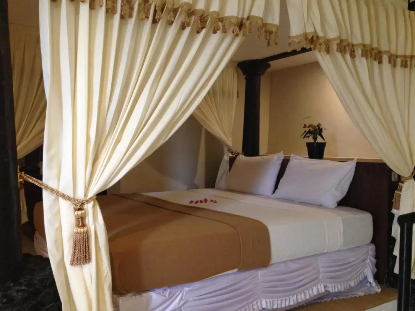 Sinar Rinjani Cottage & Restaurant