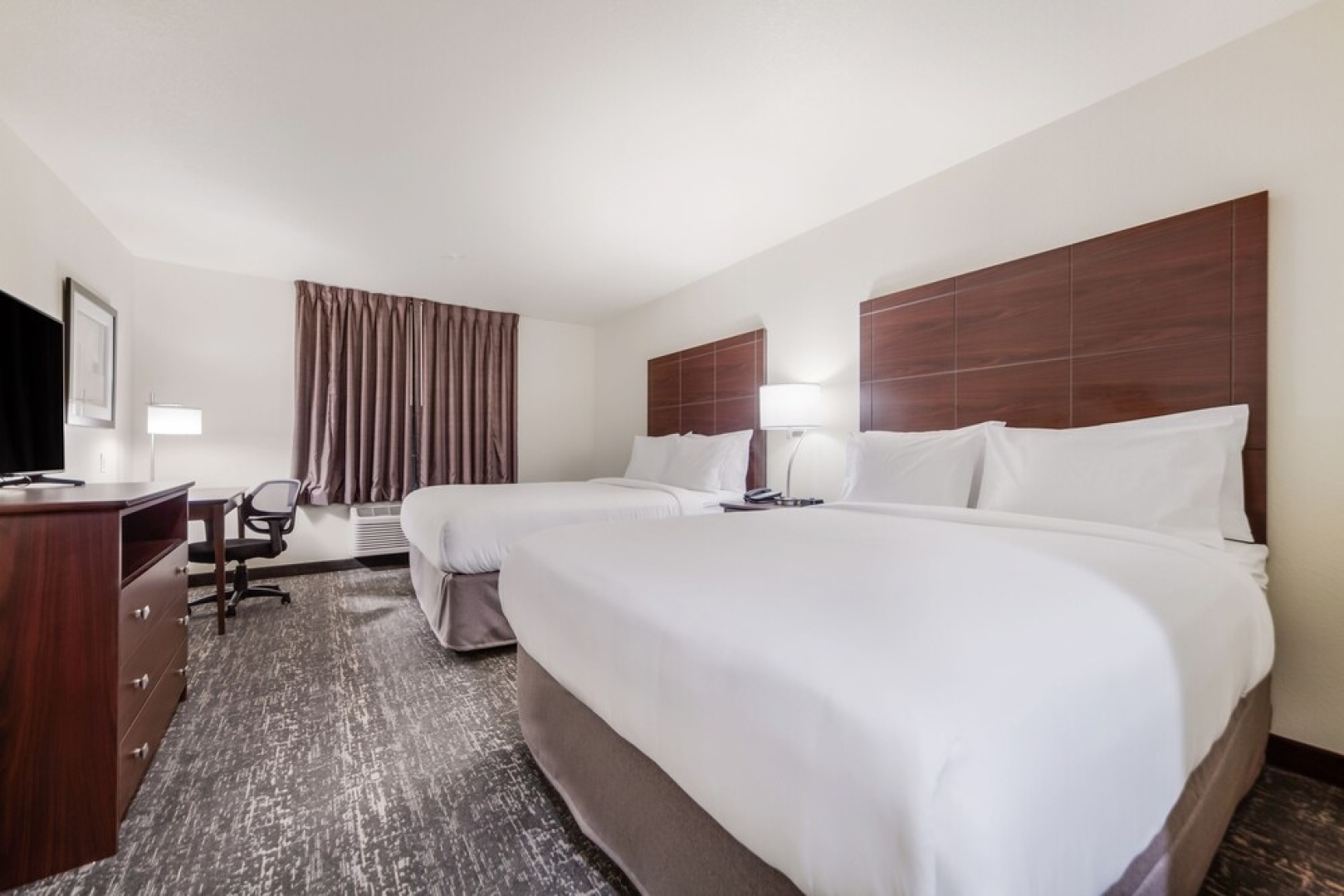 Cobblestone Hotel & Suites - Denmark/Green Bay