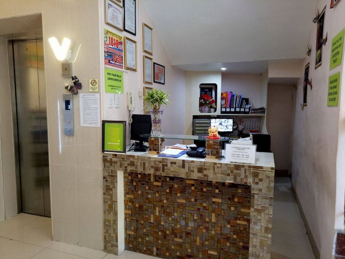 Meaco Royal Hotel - Taytay