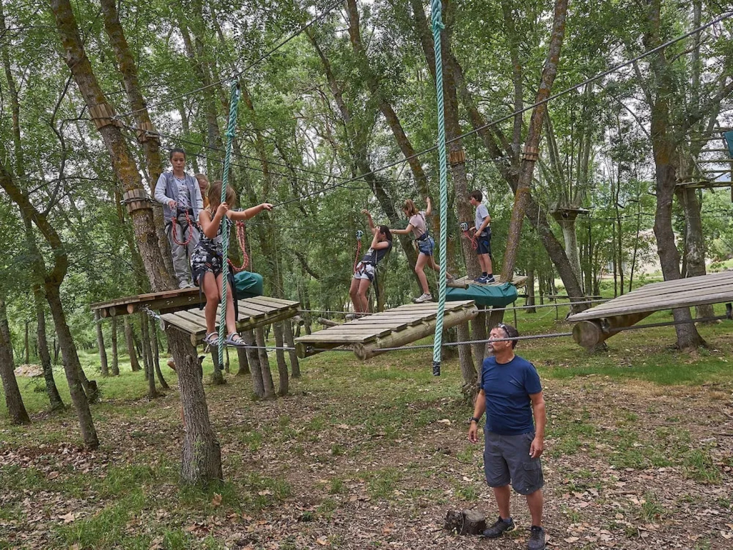 Nice Bungalow With Dishwasher on a Green Domain