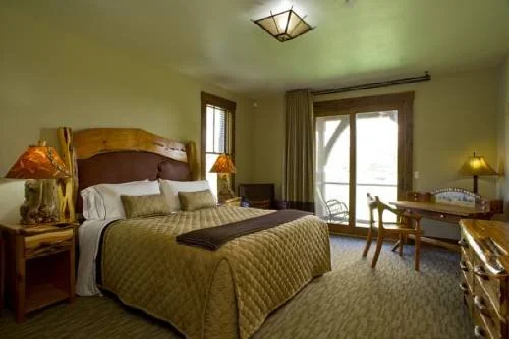 Kessler Canyon, Autograph Collection