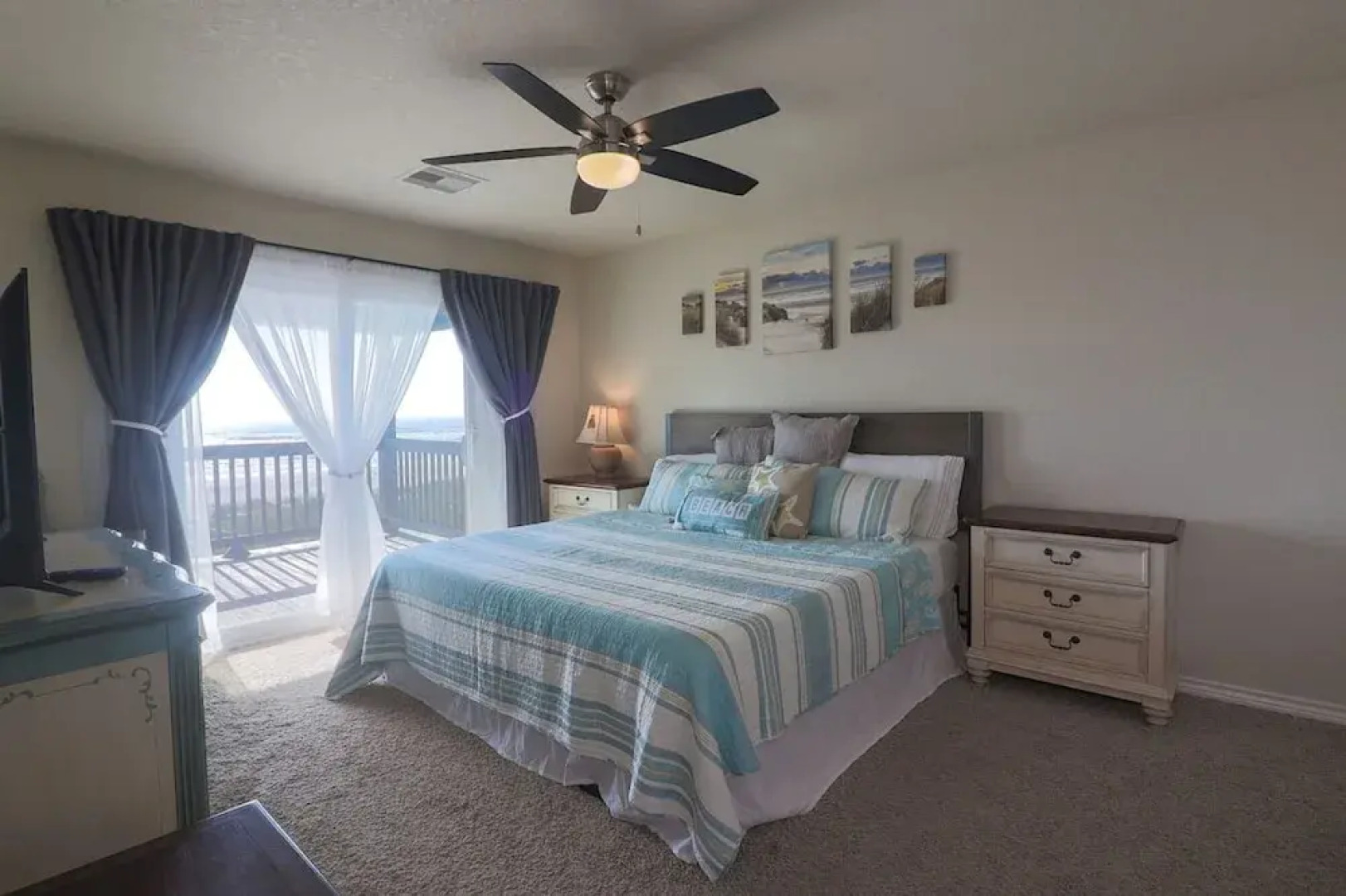 Superb Home With Private Walkover to Beach