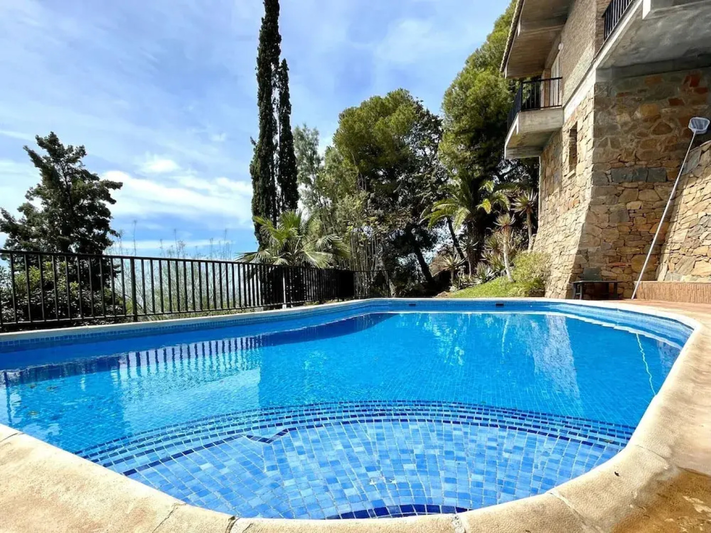 Villa in Salobrena With Sea Views