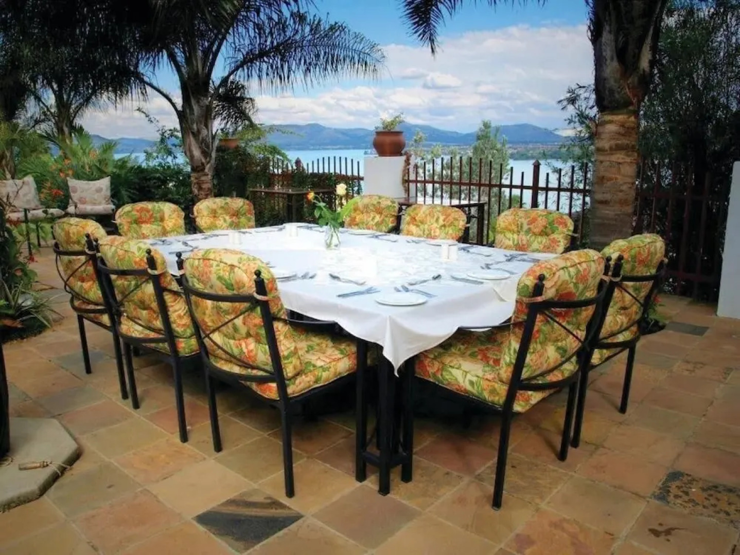 La Dolce Vita Guest House