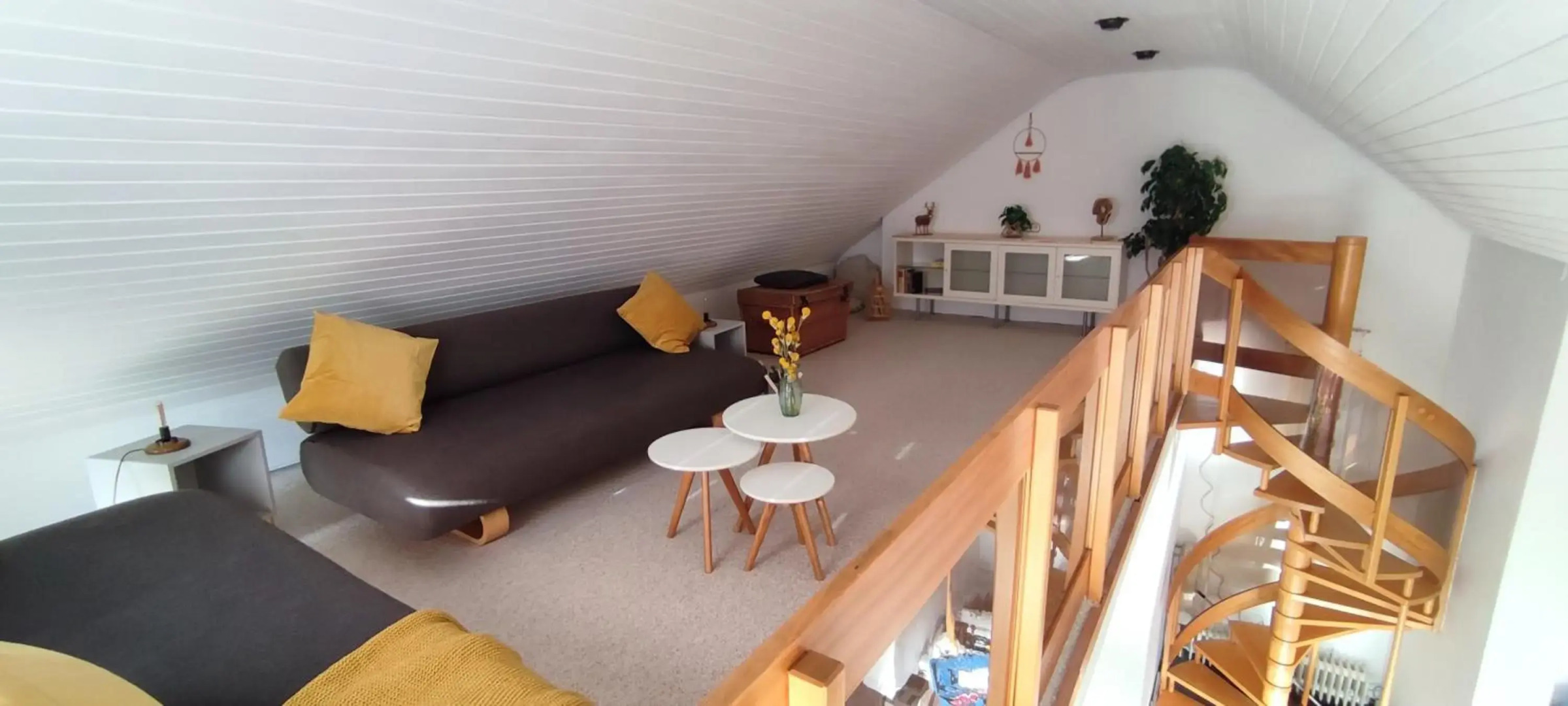 Stilvolle Galeriewohnung im Land der tausend Berge