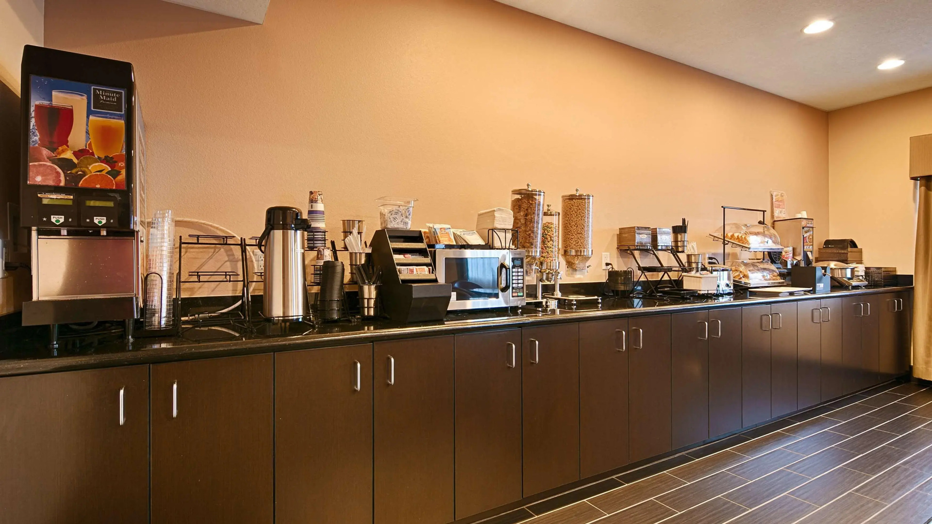 Best Western Plus Wendover Inn