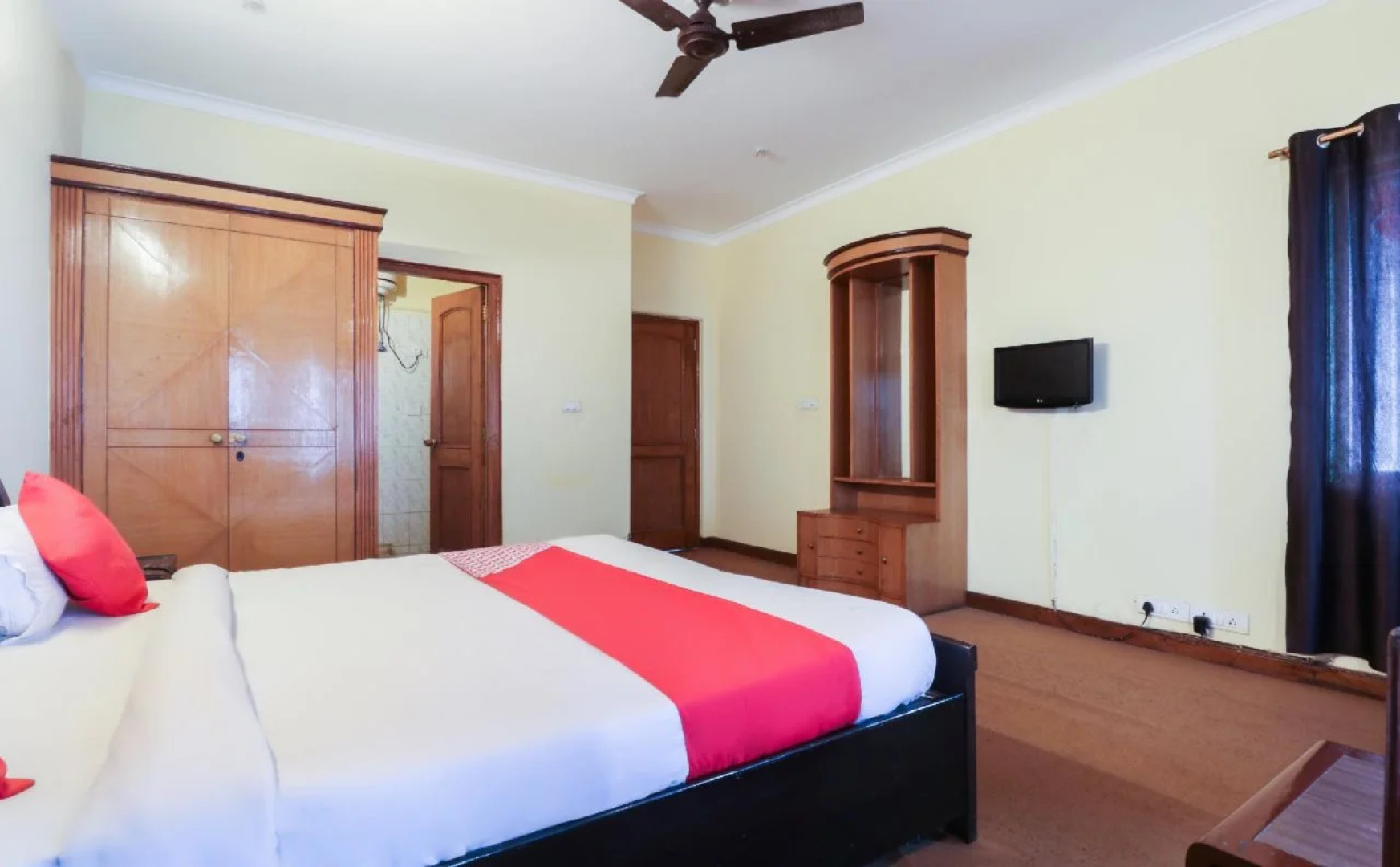 Hotel Mussoorie Midview