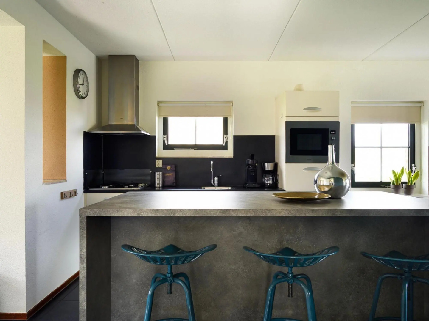 Stylish holiday home in Groningen with jetty