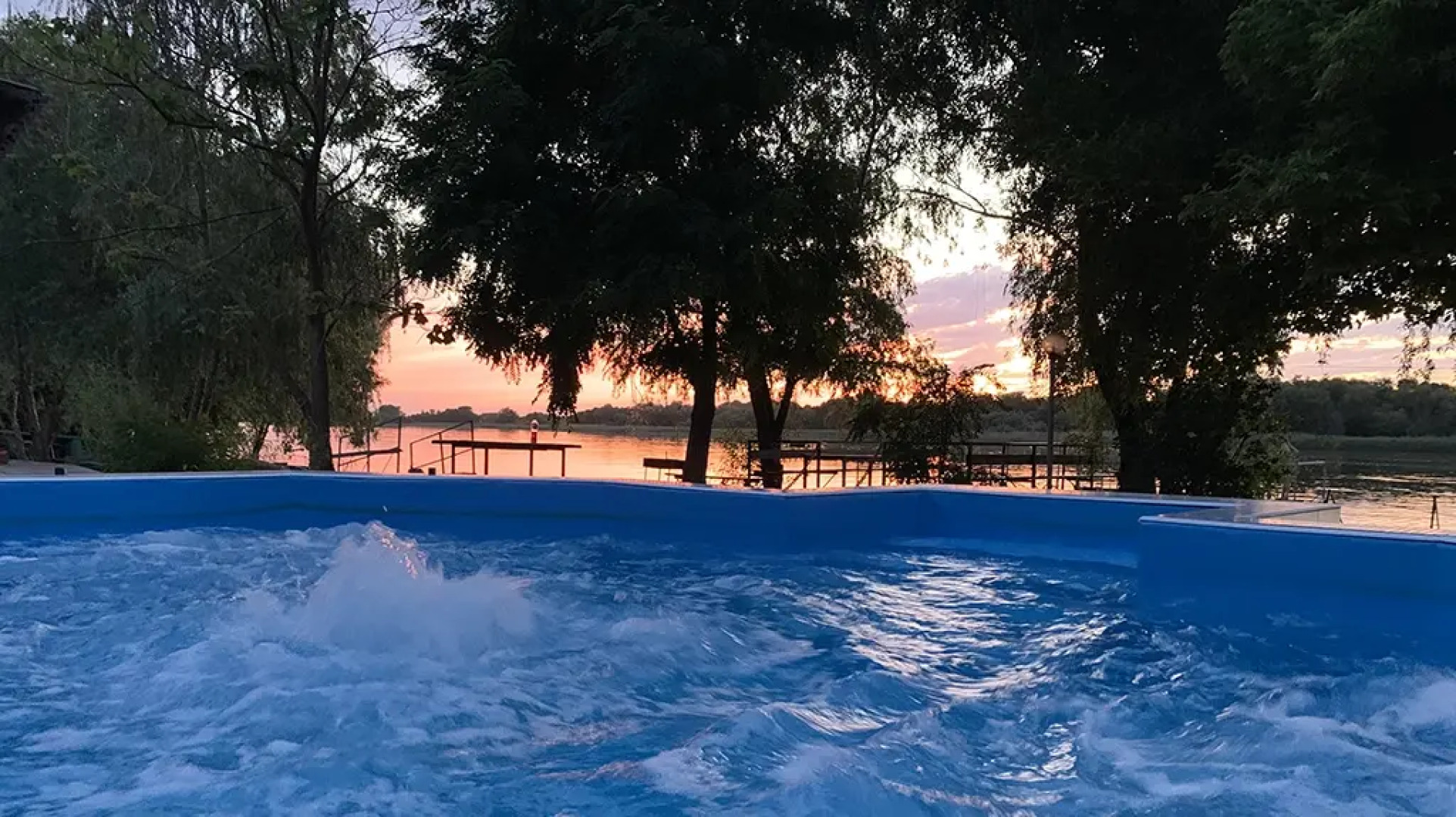 Замок (Астраханская обл)