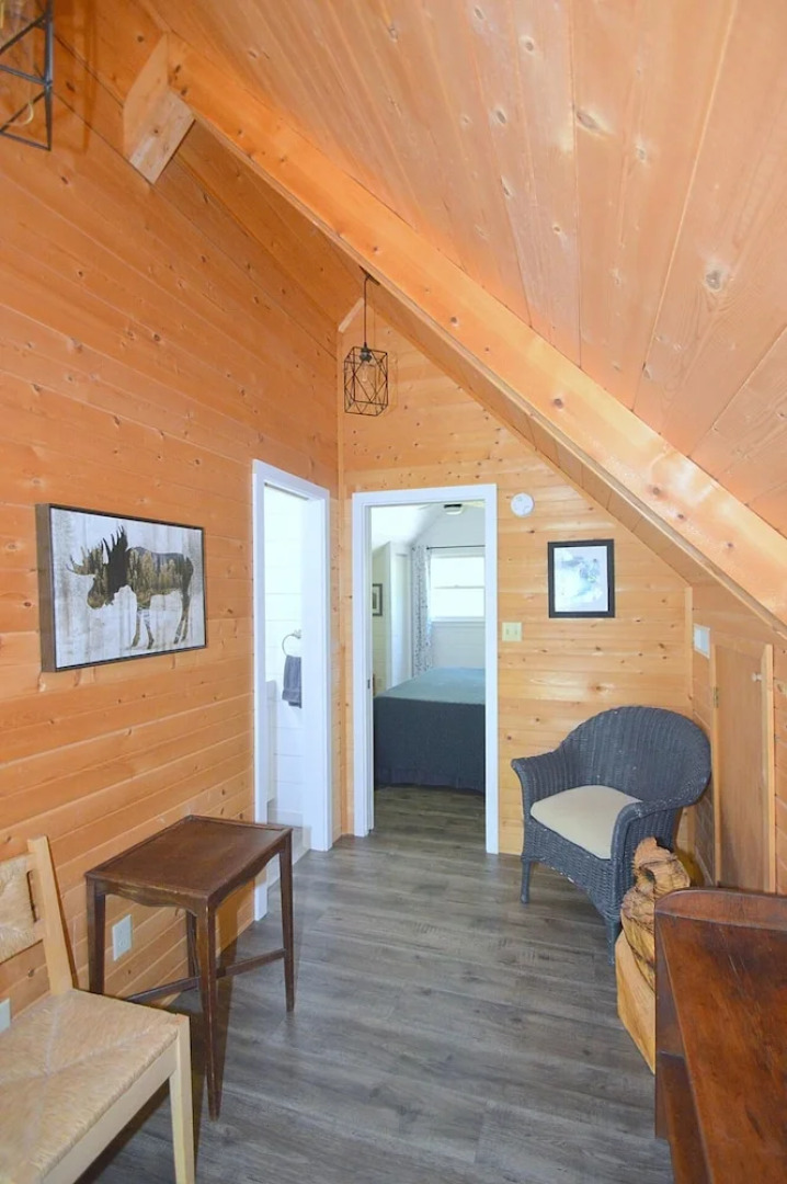 Rosies Creekside Retreat - 3 BR Escape!