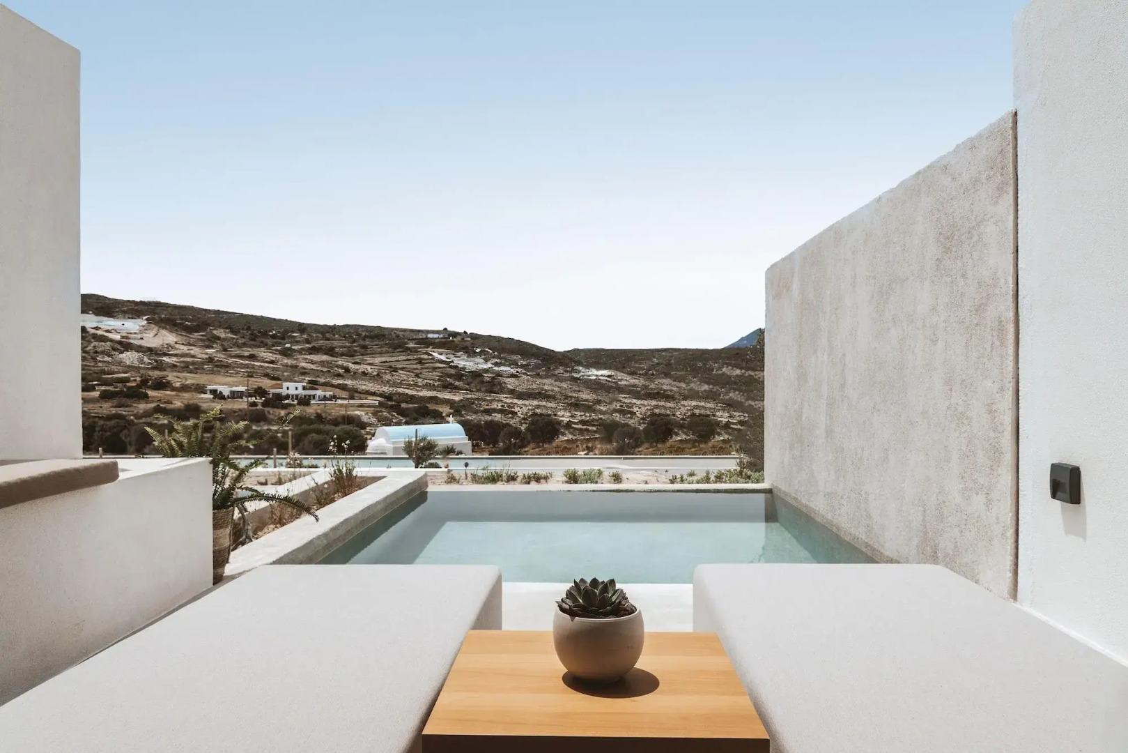 Domes White Coast Milos, Small Luxury Hotels of the World – Adults Only