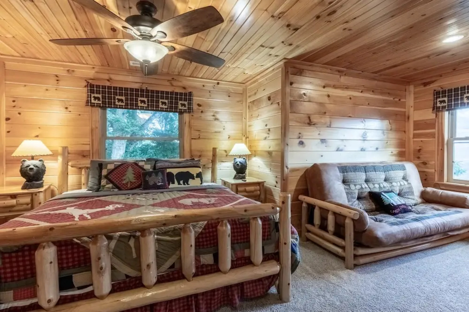 Luxury 4200 Sqft Log Cabin on 50 Acres Sleeps 16