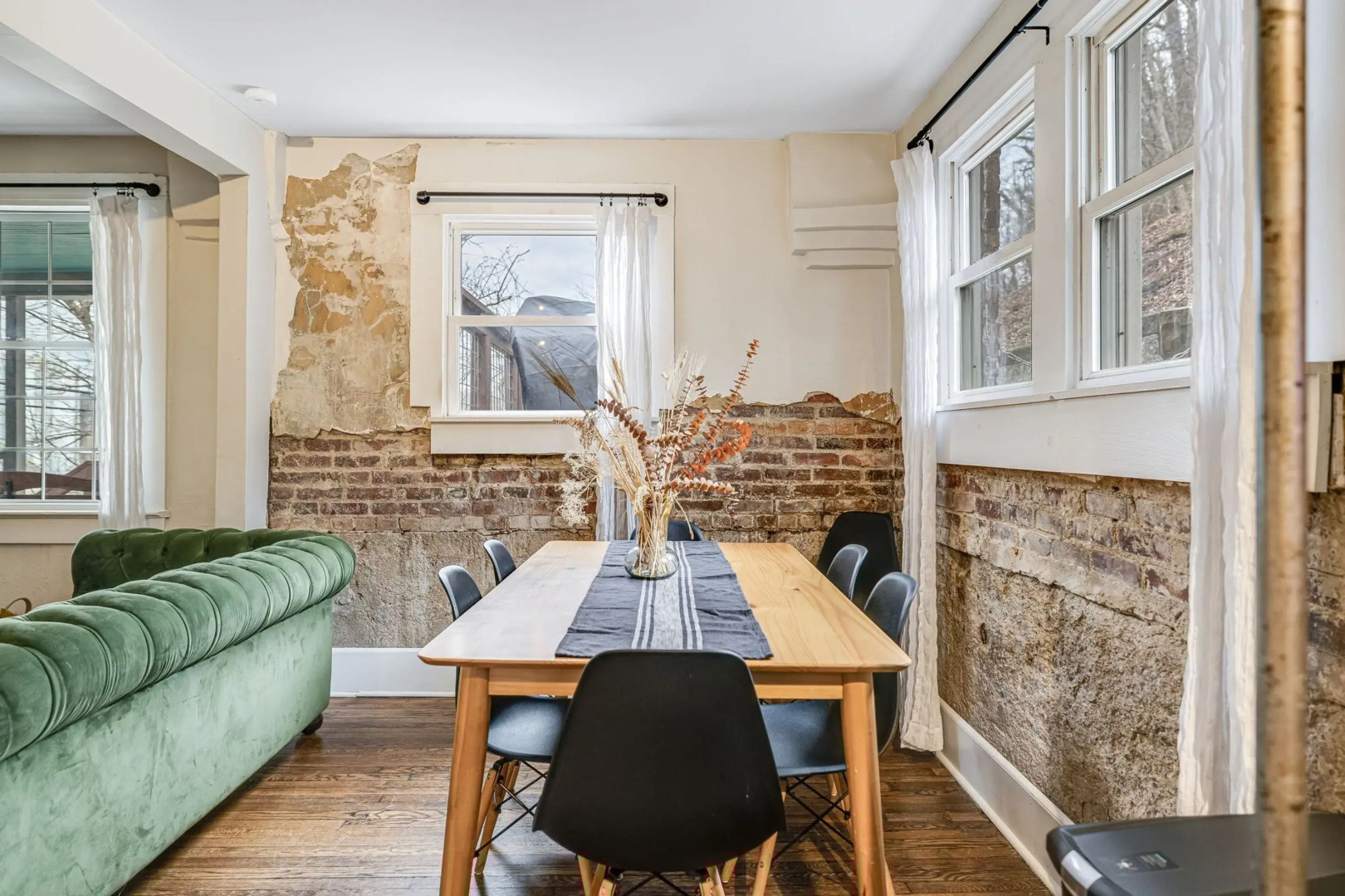 Riverside Trade Retreat Avantstay Industrial-chic, Near Downtown Asheville