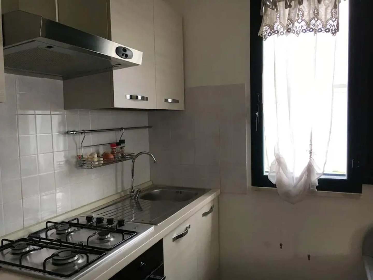 House With one Bedroom in Assemini, With Furnished Garden and Wifi Near the Beach