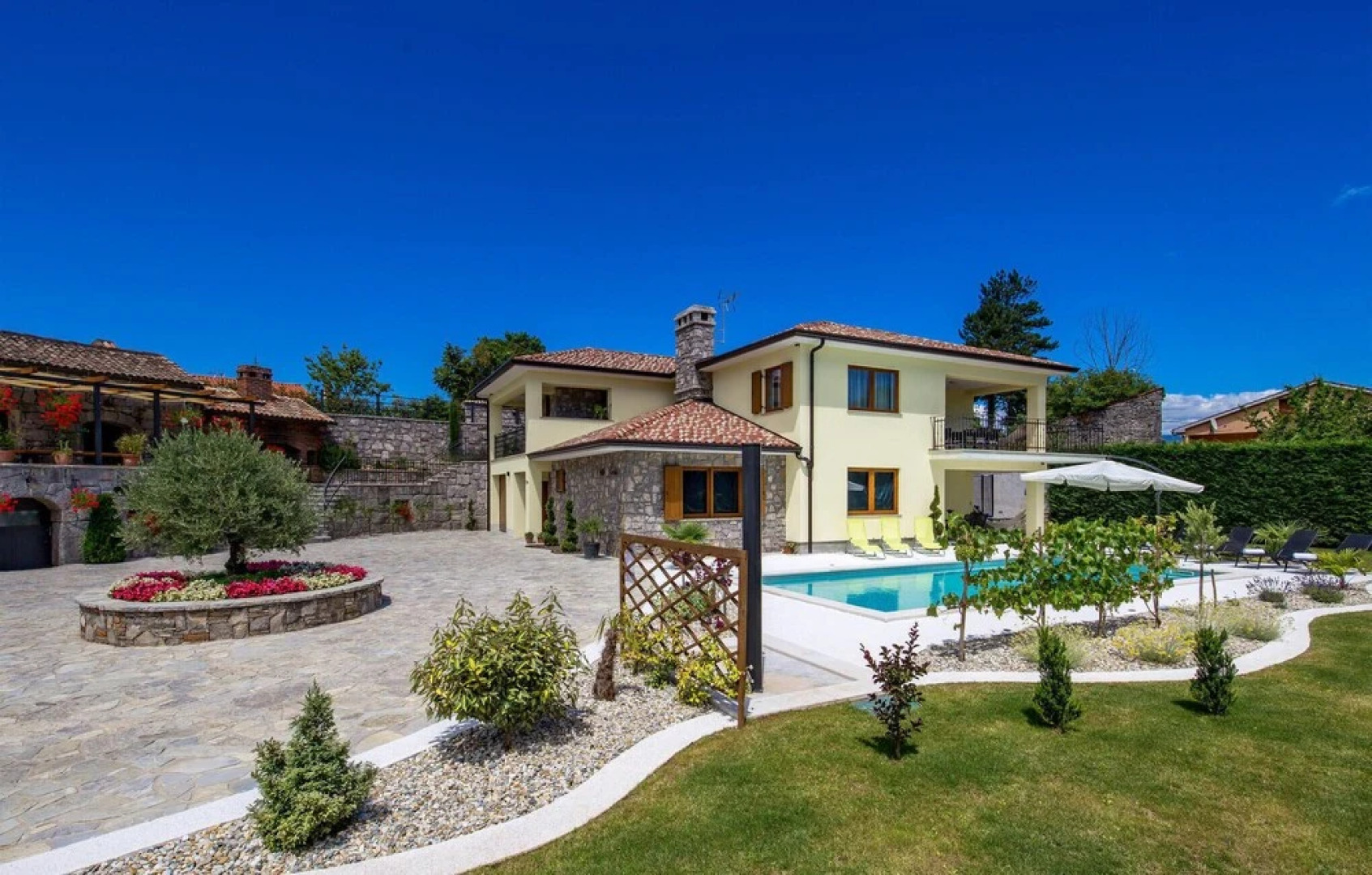 Beautiful Home in Mucici With 3 Bedrooms, Wifi and Outdoor Swimming Pool