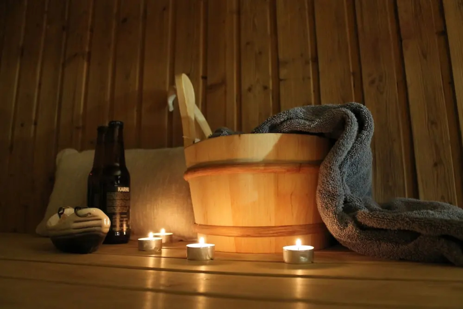 Leikari Seal La Vie Bungalows