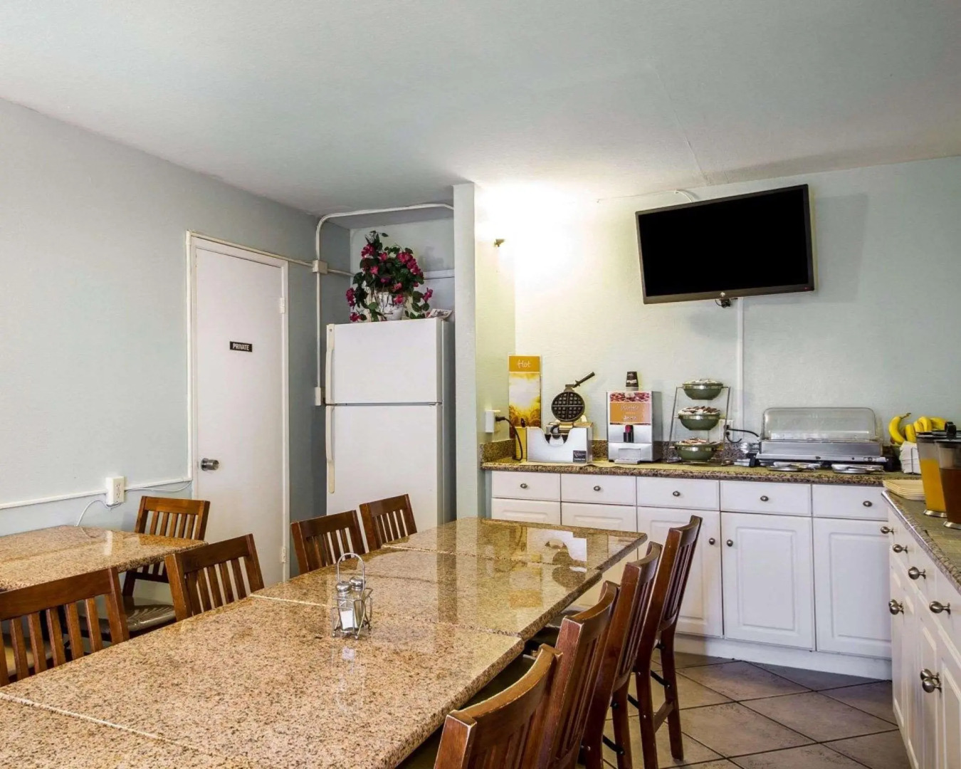 Scottish Fairway Inn