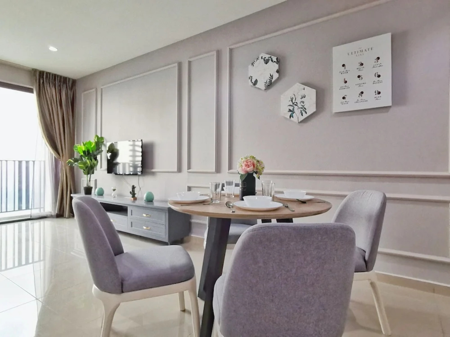 Eminent Suite @ i-Soho, i-City