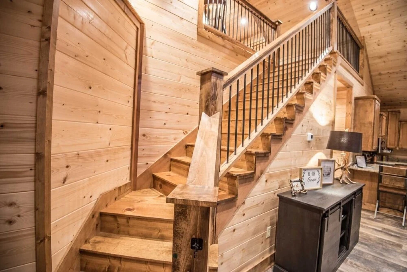 All Decked Out Cabin in the Woods With Fireplace, Bbq, and Swing Bed by Redawning