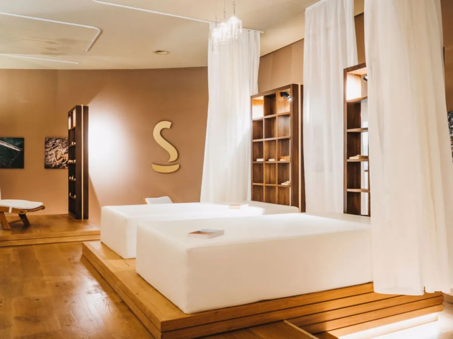 Peaks Place Apartment-Hotel & Spa 23138