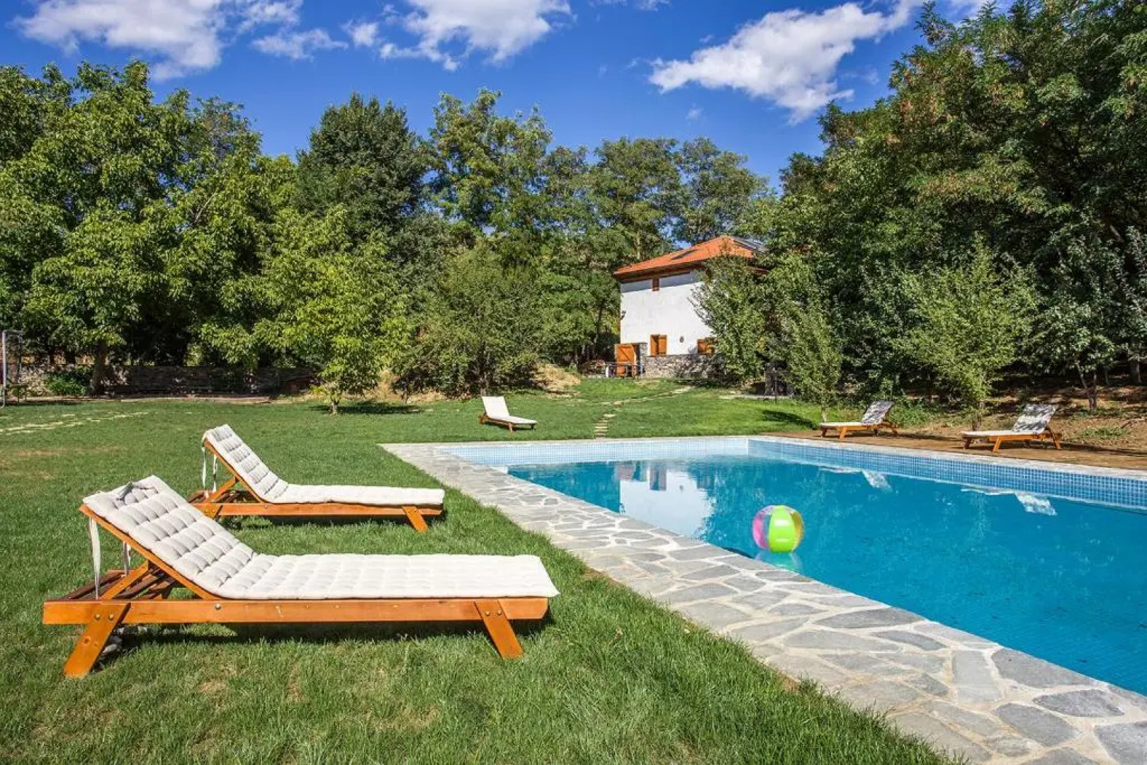 Garmen Hills Complex