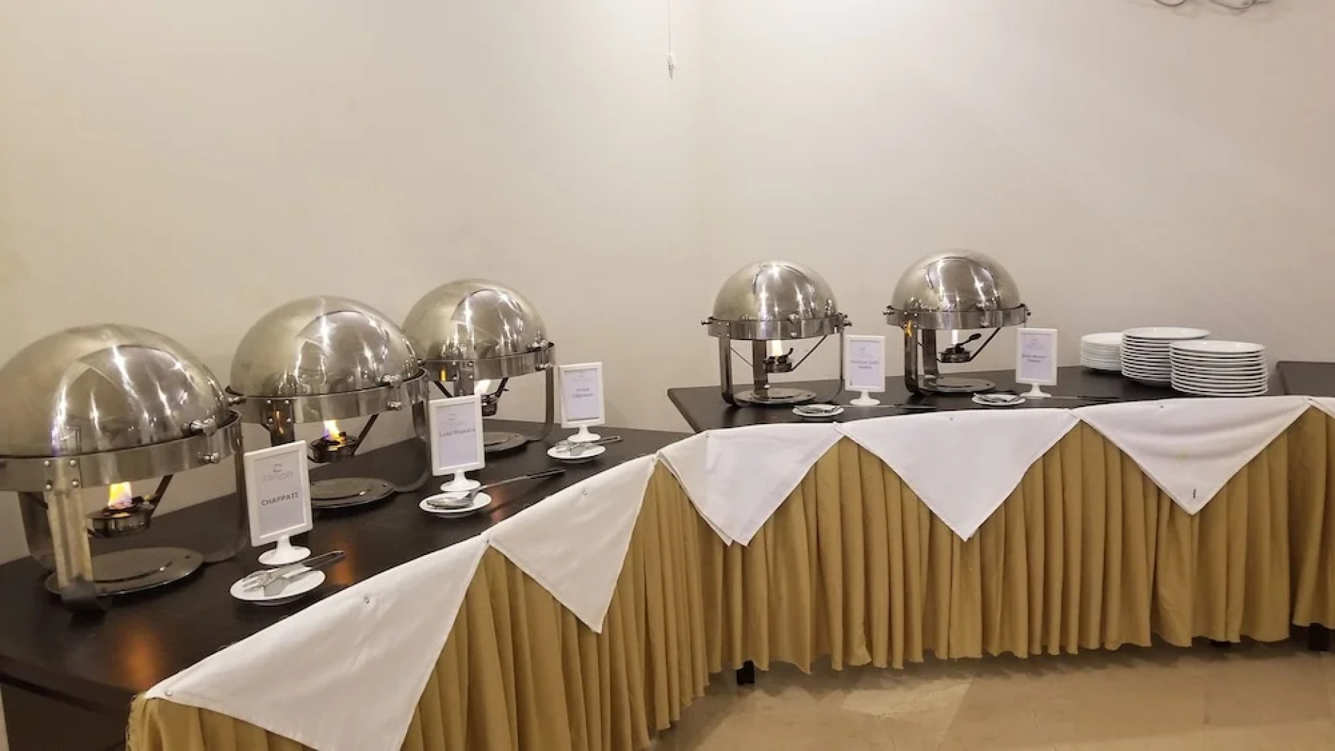 Zifan Hotel & Suites